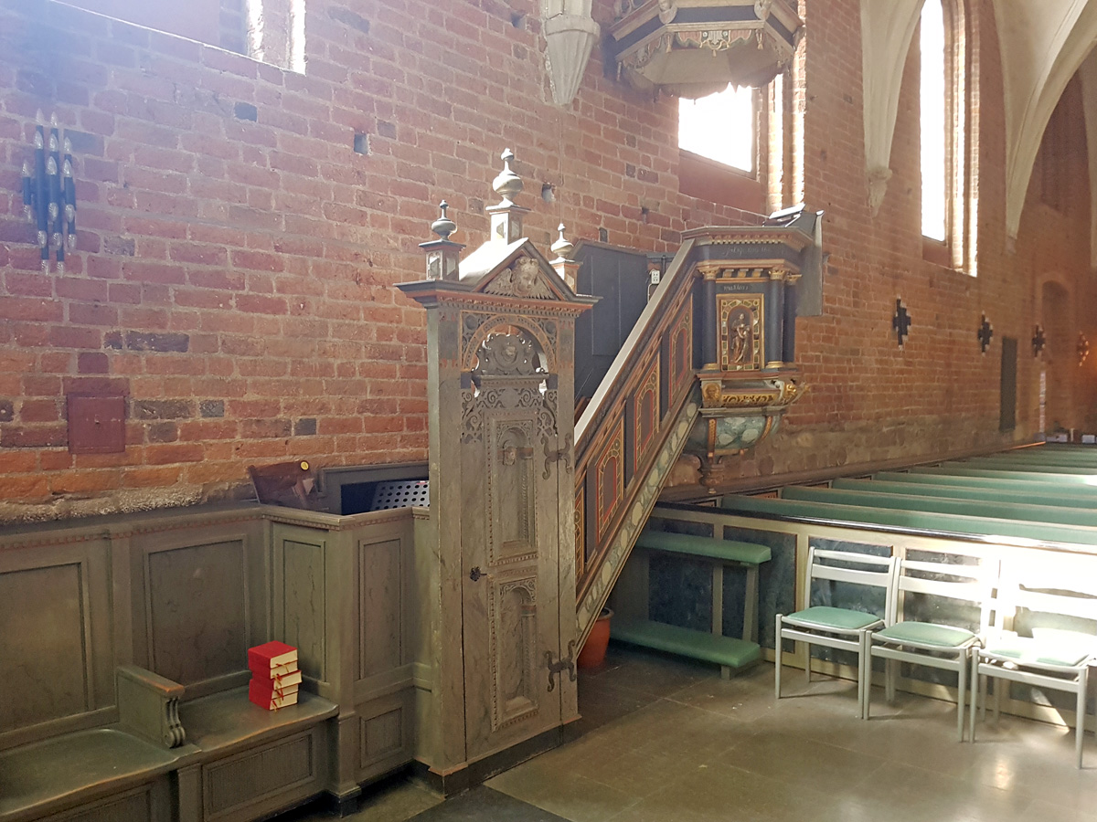 The pulpit from the 1700th century in the Cloister church in Lund