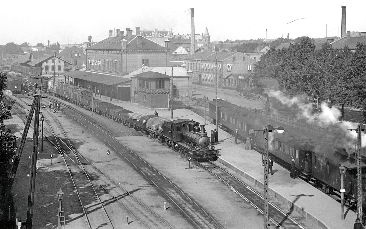 Lund Railway station around 1920