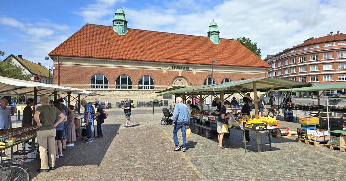 The market trade at the Mårtens Square (Mårtenstorget) in Lund