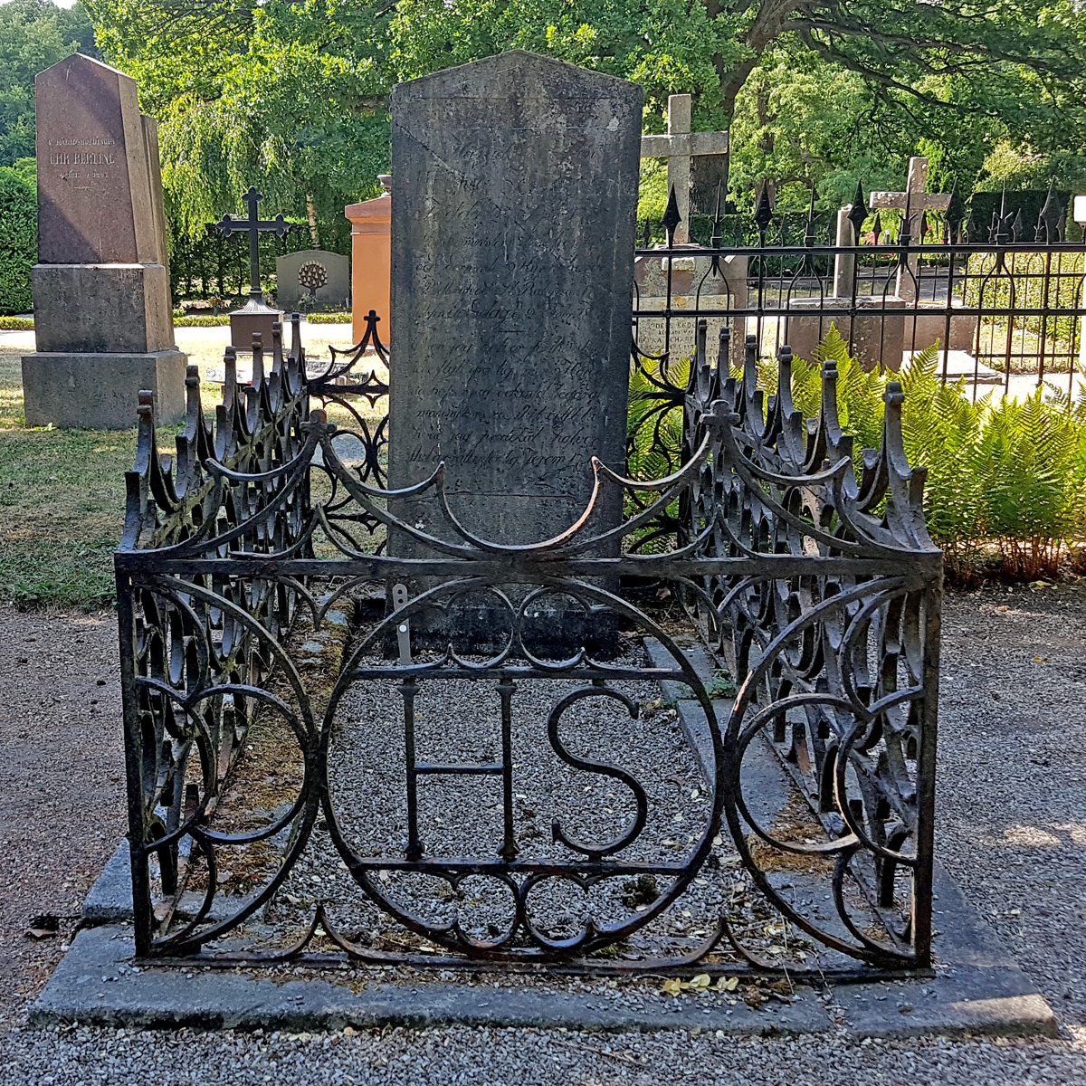 The revival preacher Henric Schartau's grave