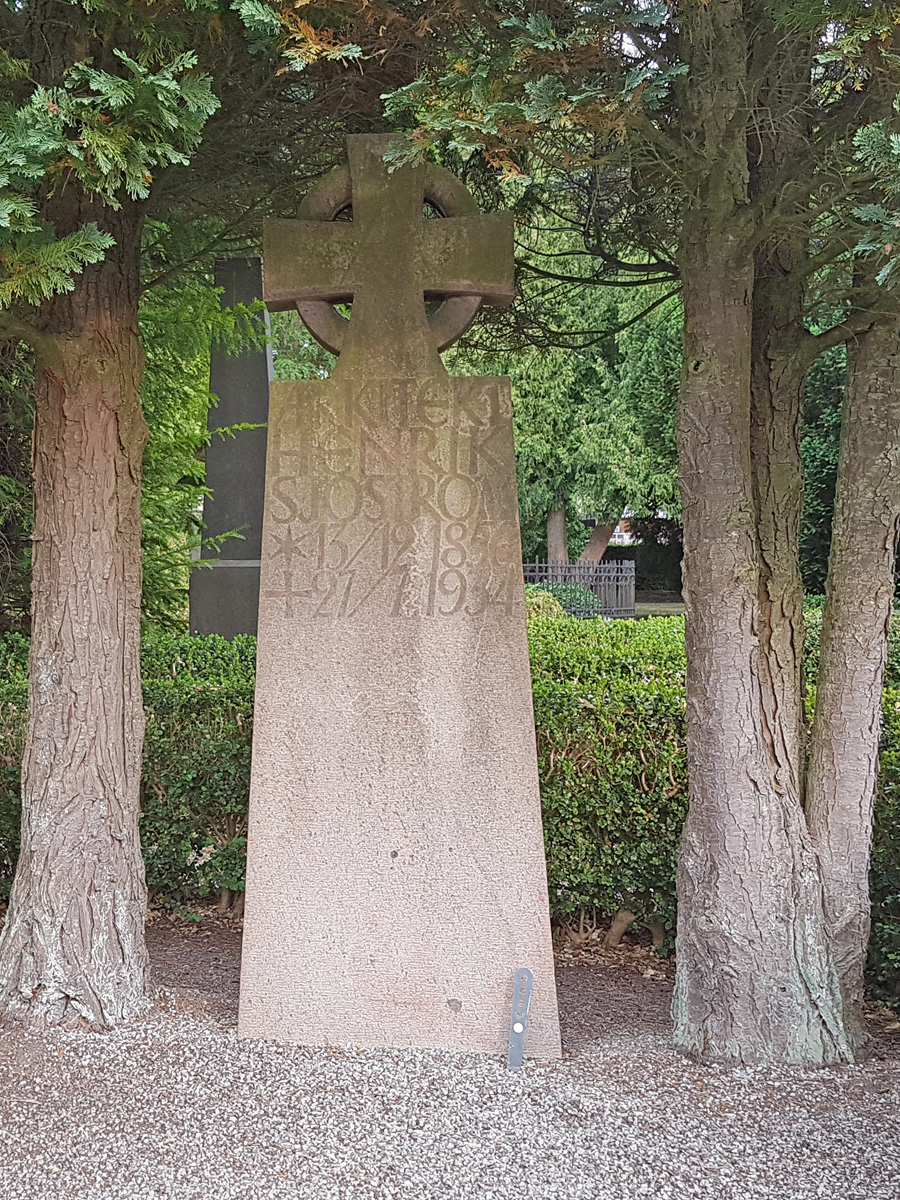 The architect Henrik Sjöström's grave