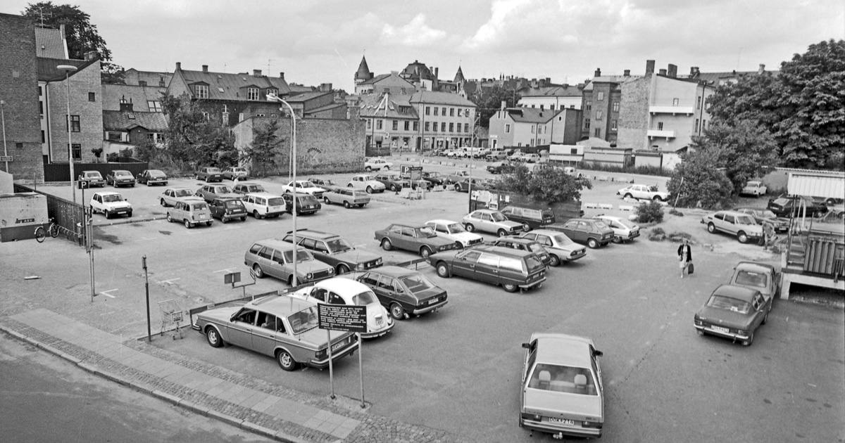 The large parking place at Kattesund in Lund year 1982