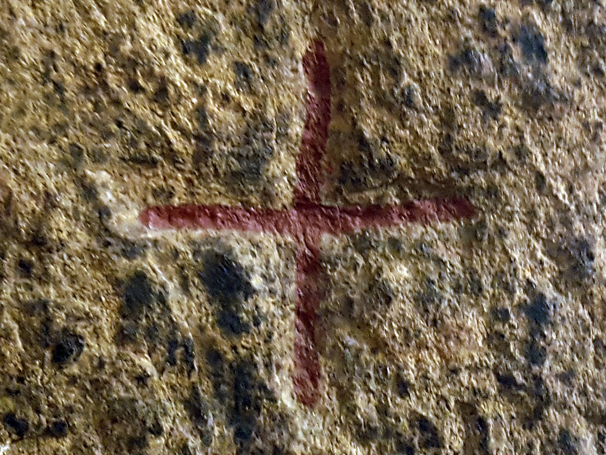 One of the crucifixes at the Lundagård runestone that indicates that the mentioned people were Christianized